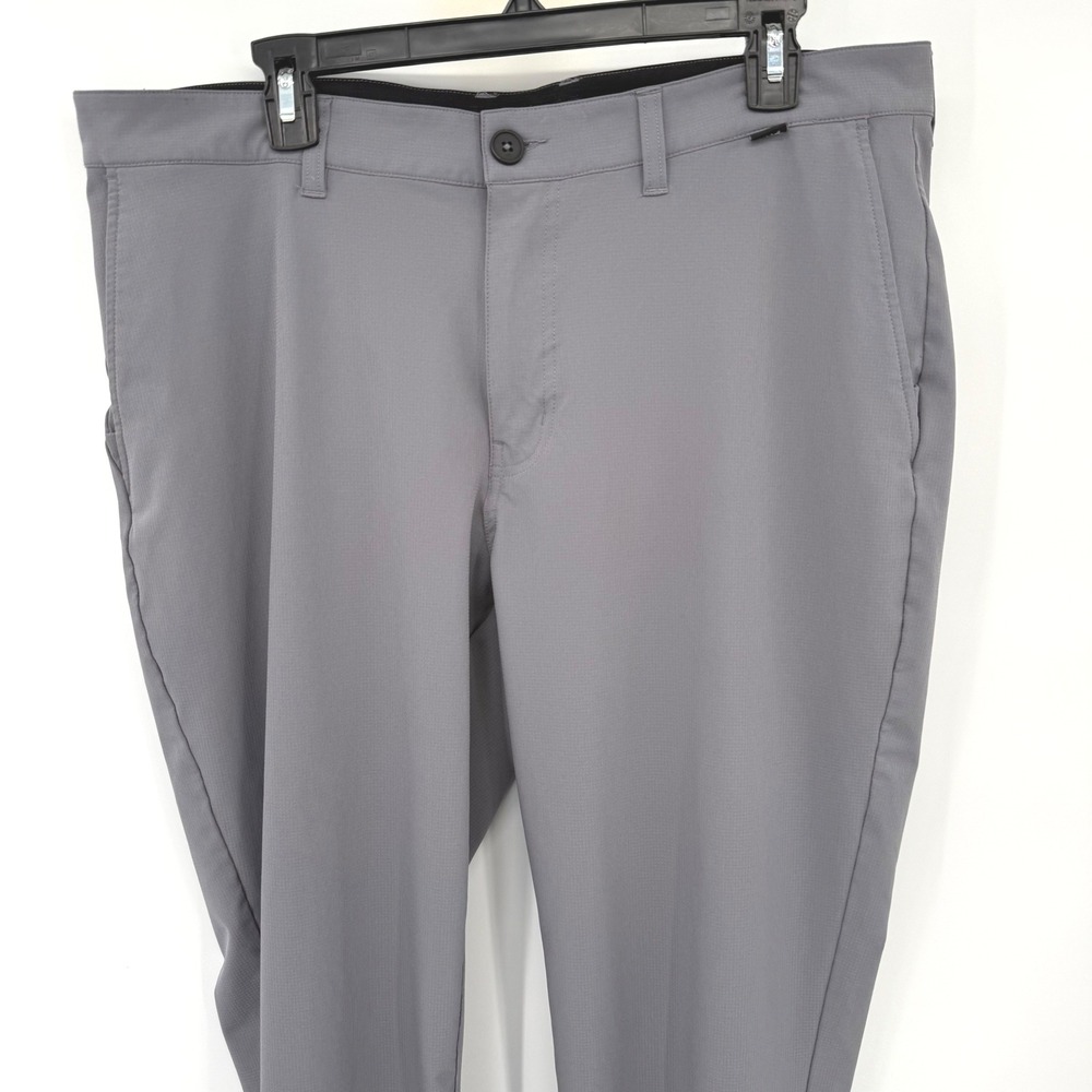 TravisMathew Pants Men 36‎ Grey Performance Golf Chino Stretch Lightweight 4-Way